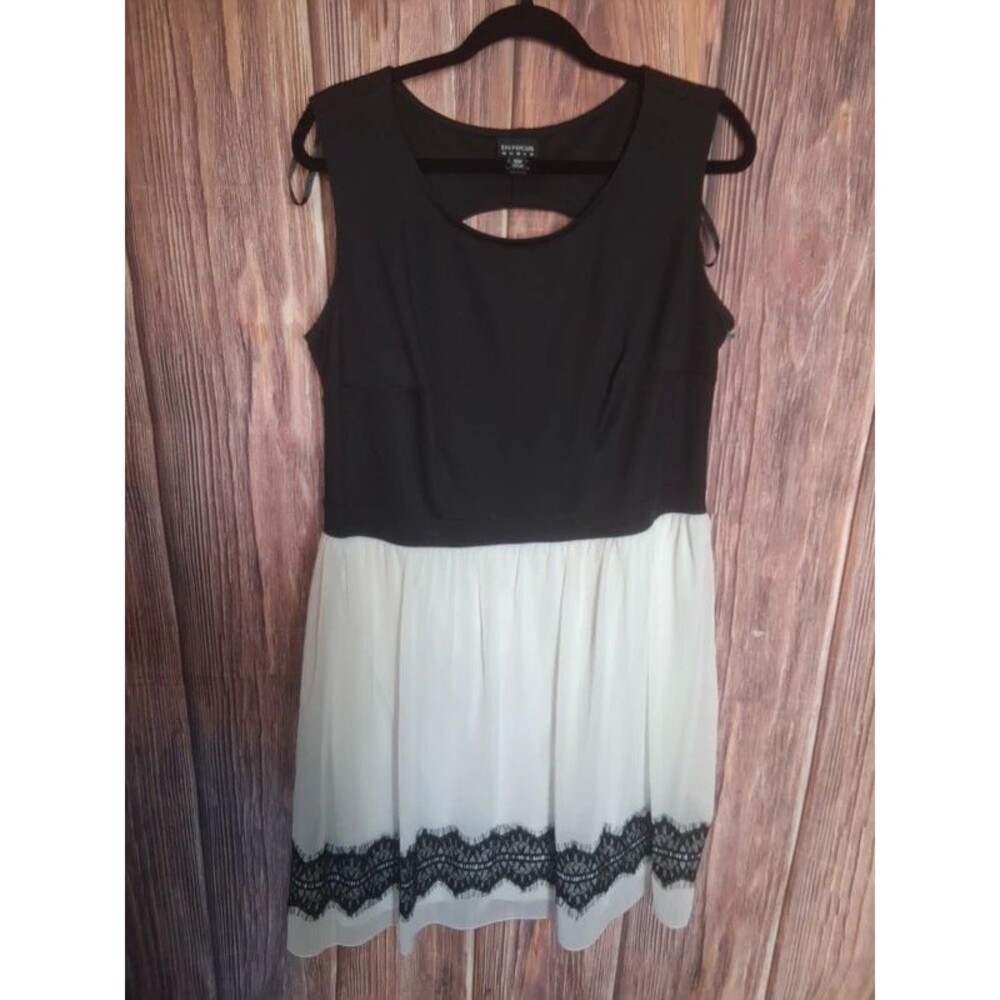 Enfocus black and white cocktail party dress size 16
